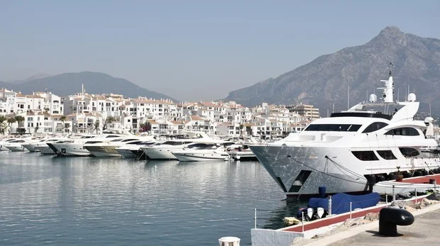 Mijas, Marbella & Puerto Banús: White Village, Old Town and Luxury Marina in One Day 3