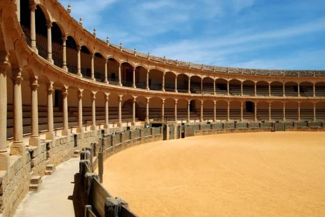 Ronda: la ciudad sobre el abismo — visita con guía local y entrada a la plaza de toros — Plaza de Toros — la cuna del toreo
