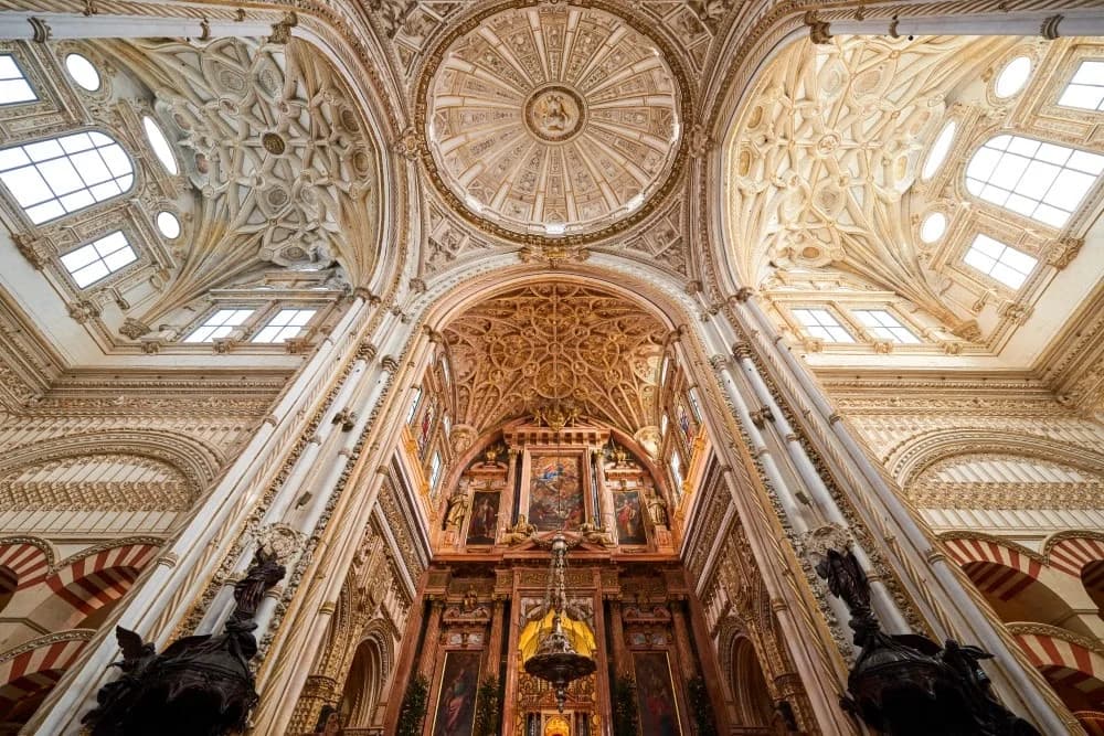 Córdoba: Mezquita-Catedral Patrimonio de la Humanidad con entrada y guía + paseo por la Judería — Mezquita-Catedral Patrimonio de la Humanidad