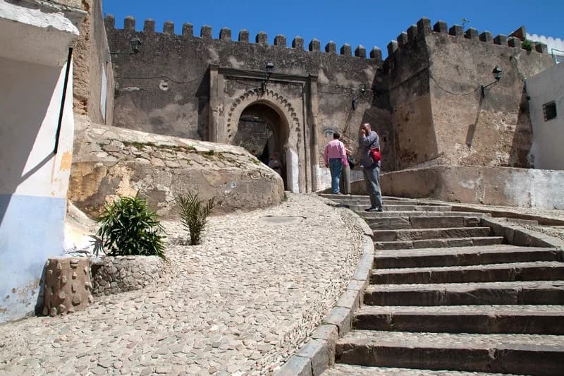 Tánger: un día en Marruecos con ferry por el Estrecho, guía y almuerzo con cuscús — La Kasba y la medina encalada