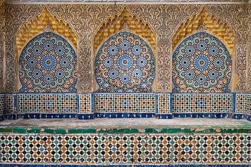 Tánger: un día en Marruecos con ferry por el Estrecho, guía y almuerzo con cuscús